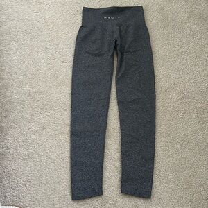 NVGTN leggings size XS